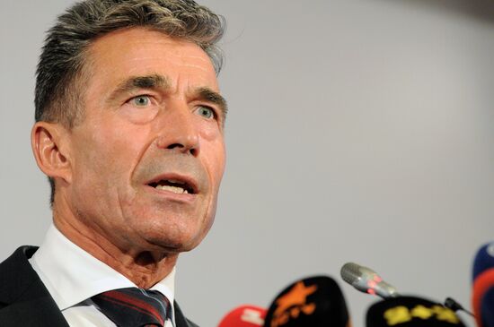 Press briefing by NATO Secretary General Anders Fogh Rasmussen in Kiev