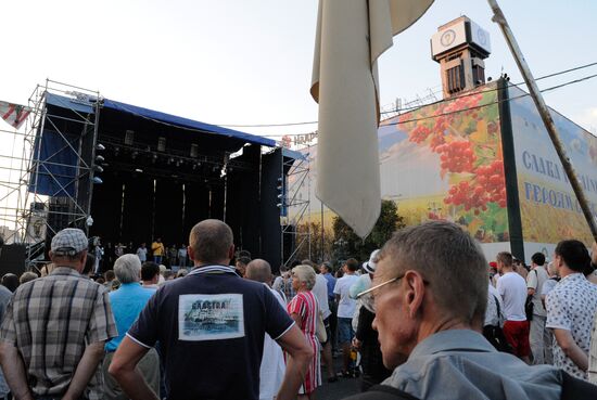Extraordinary popular asembly in Kiev's Independence Square