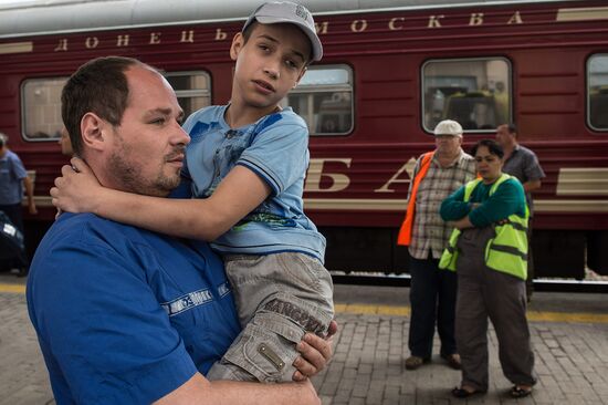 Nine critically ill children from easetrn Ukraine delivered to Moscow