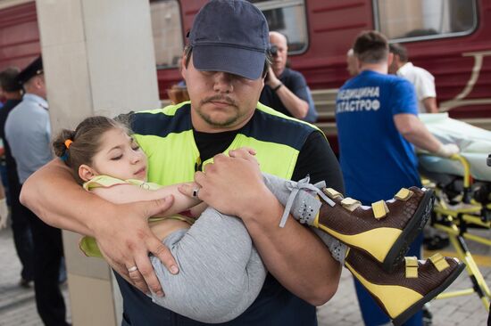 Nine critically ill children from easetrn Ukraine delivered to Moscow