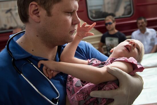 Nine critically ill children from easetrn Ukraine delivered to Moscow