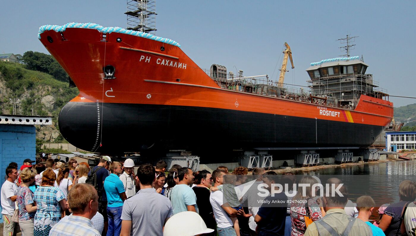 Tanker "Sakhalin" commissioned in Vladivostok