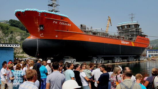 Tanker "Sakhalin" commissioned in Vladivostok