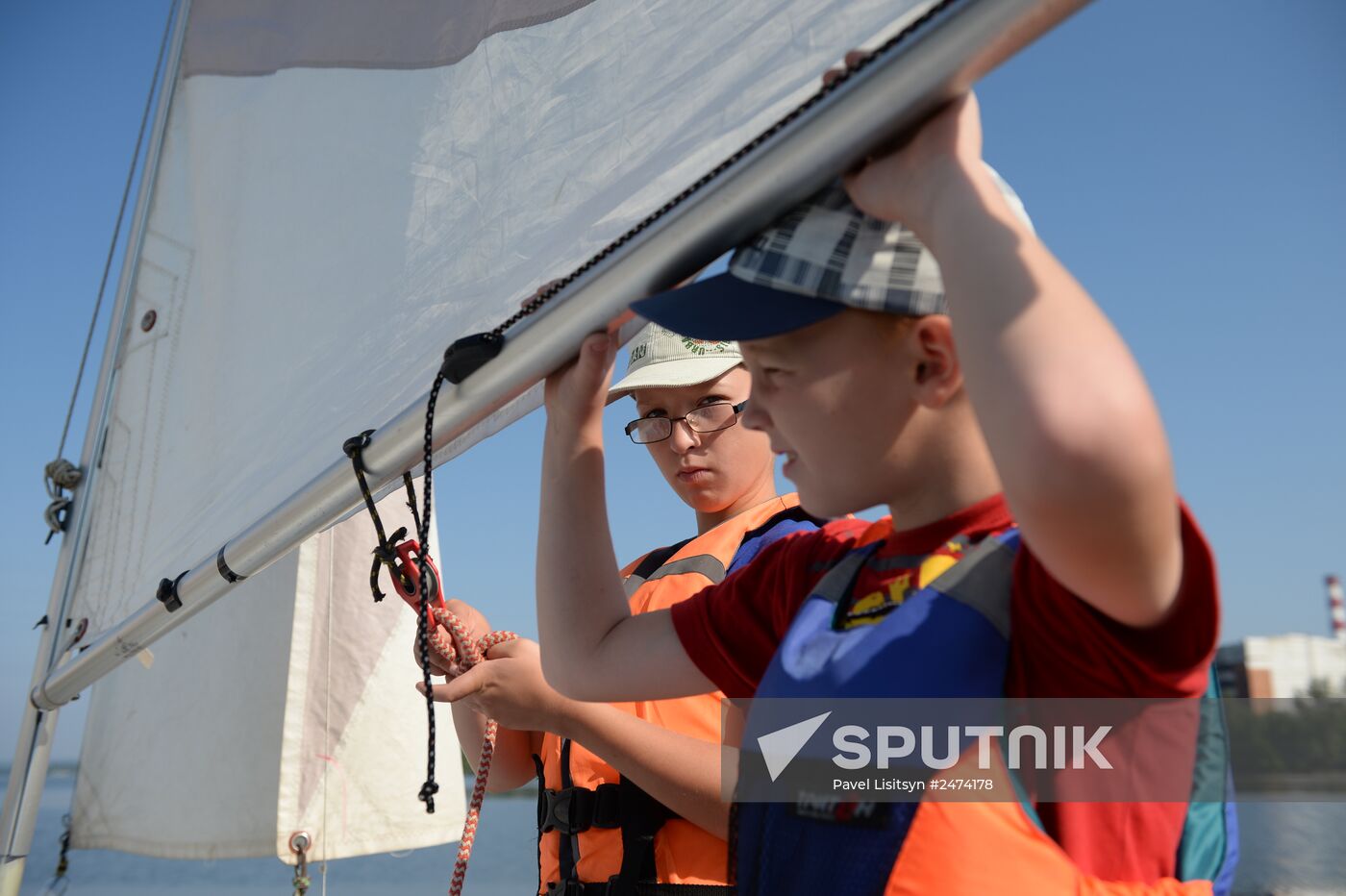 "Flagman" children's flotilla in Yekaterinburg
