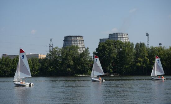 "Flagman" children's flotilla in Yekaterinburg
