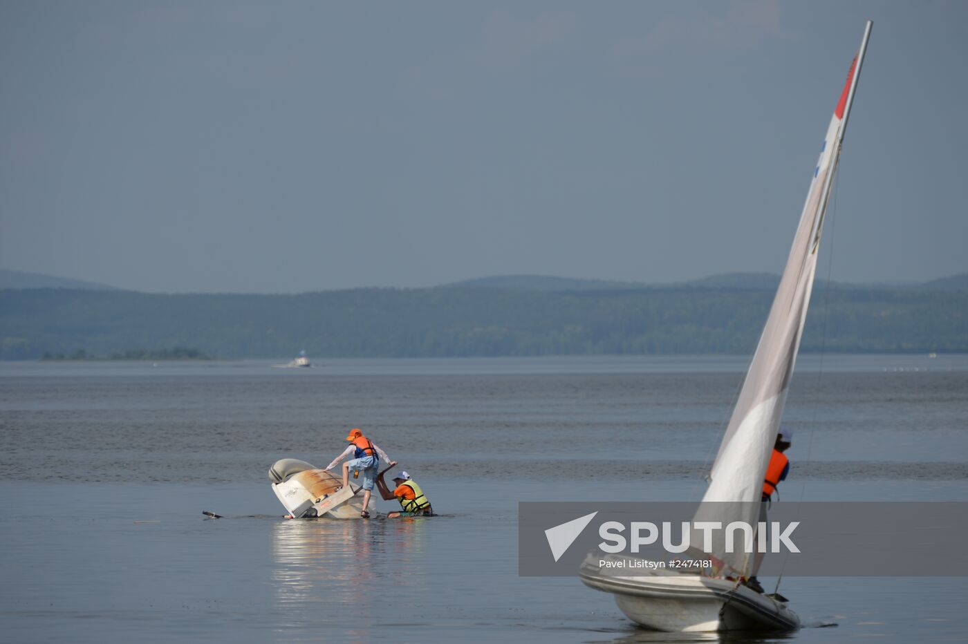 "Flagman" children's flotilla in Yekaterinburg