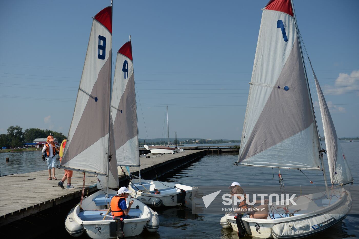 "Flagman" children's flotilla in Yekaterinburg