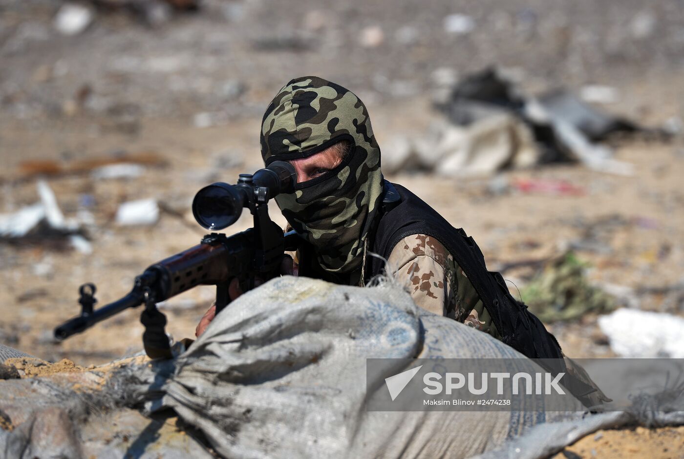 Lugansk People's Republic militia take over Dolzhansky border crossing point on Russian border