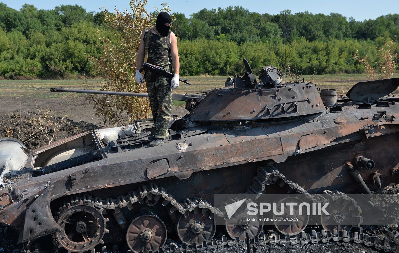 Lugansk People's Republic militia take over Dolzhansky border crossing point on Russian border