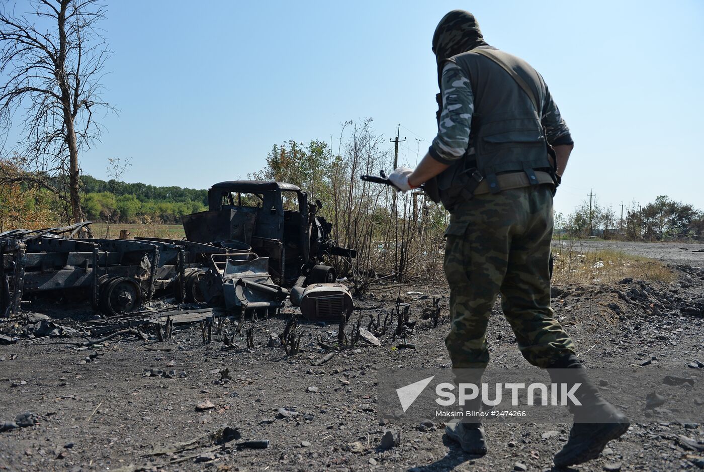 Lugansk People's Republic militia take over Dolzhansky border crossing point on Russian border