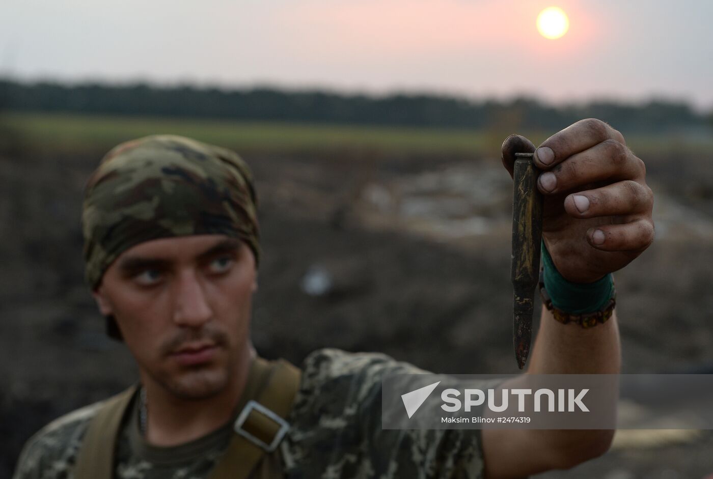 Lugansk People's Republic militia take over Dolzhansky border crossing point on Russian border
