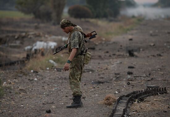 Lugansk People's Republic militia take over Dolzhansky border crossing point on Russian border