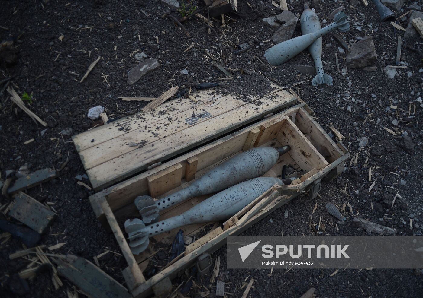 Lugansk People's Republic militia take over Dolzhansky border crossing point on Russian border