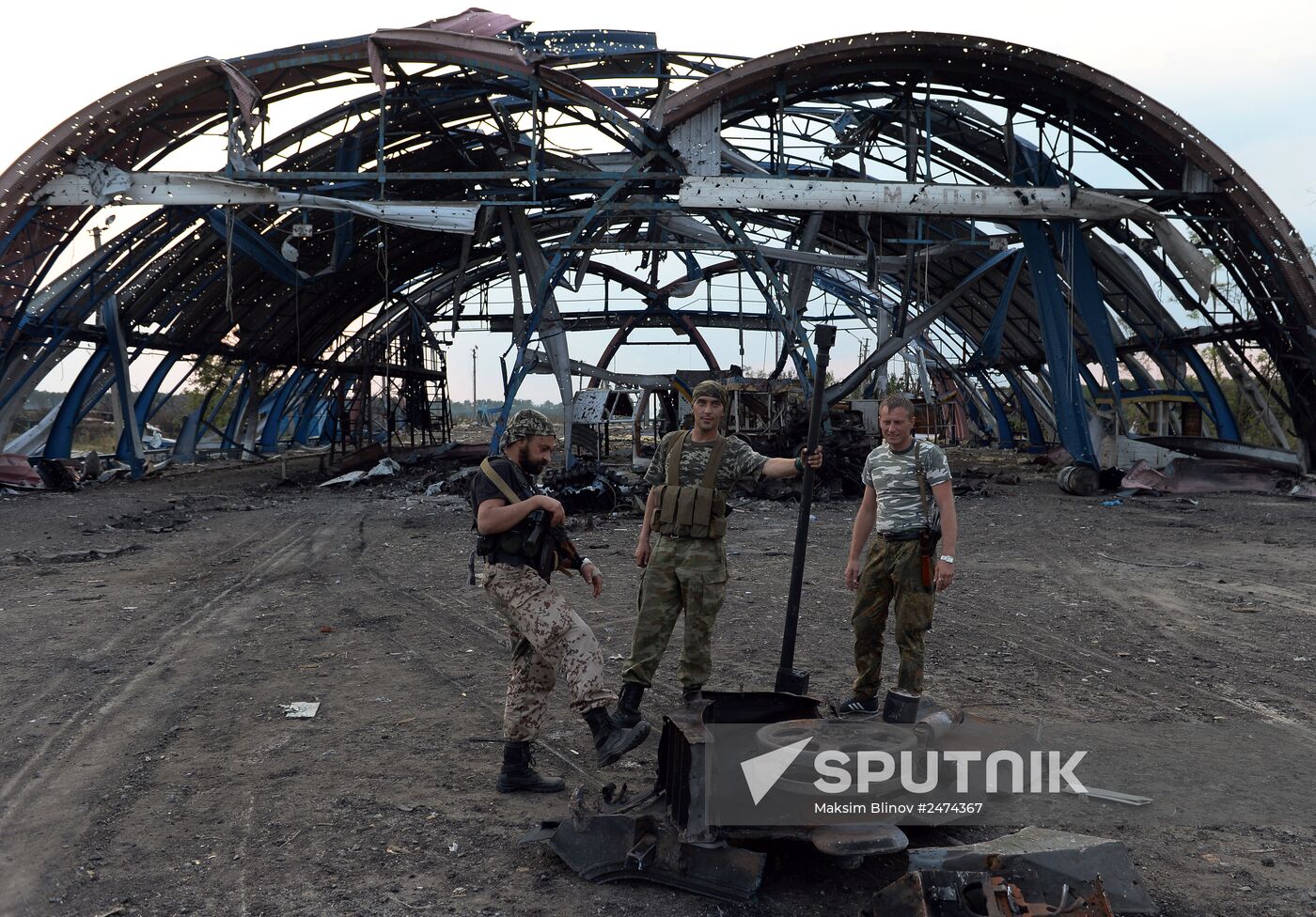 Lugansk People's Republic take over Dolzhansky border crossing point on Russian border