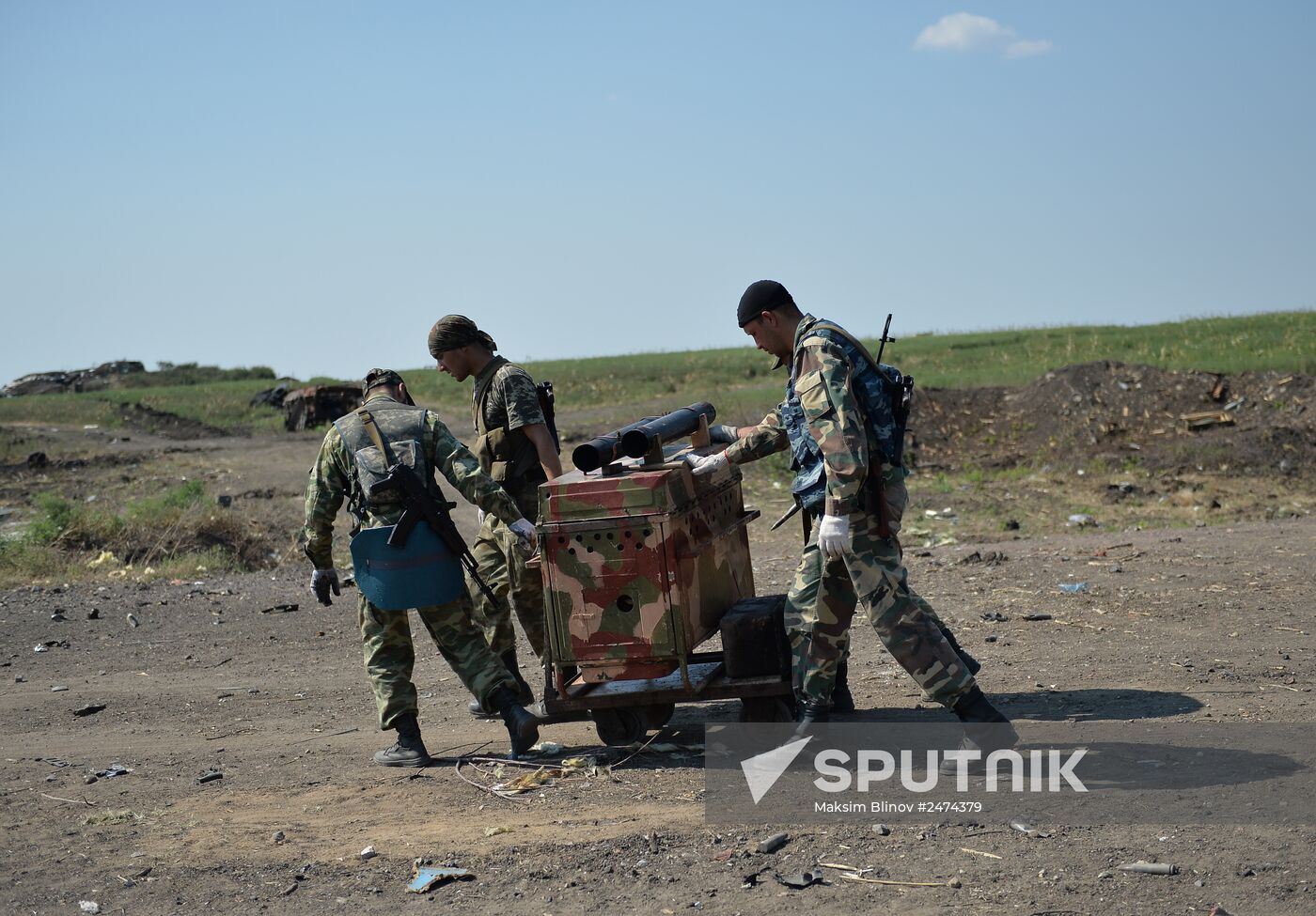 Lugansk People's Republic take over Dolzhansky border crossing point on Russian border
