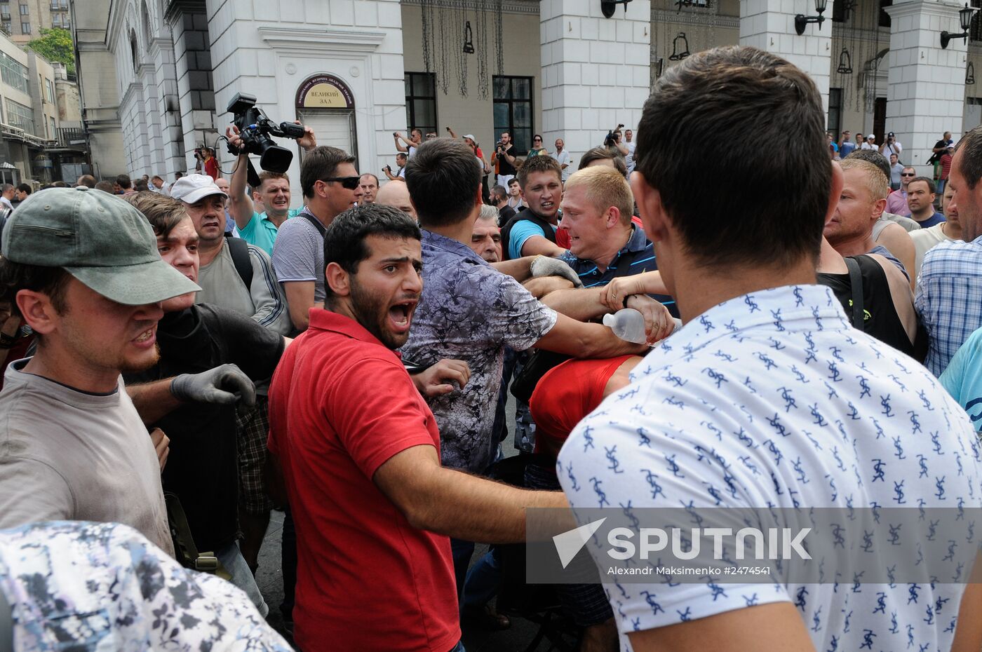 Barricades cleared in Kiev's Maidan square