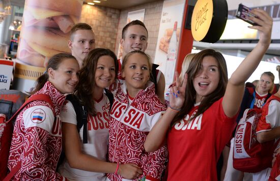 Russian team seen off before departing for 2014 Summer Youth Olympics