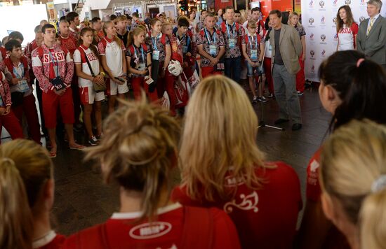 Russian team seen off before departing for 2014 Summer Youth Olympics