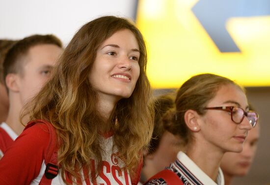 Russian team seen off before departing for 2014 Summer Youth Olympics