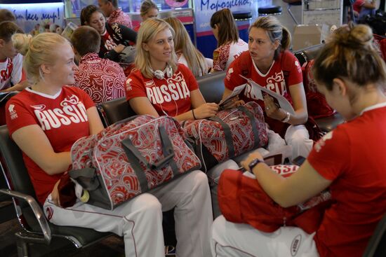 Russian team seen off before departing for 2014 Summer Youth Olympics