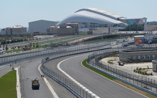 Building the Formula-1 motor racing track in Sochi