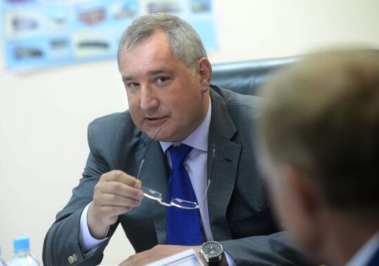 Dmitry Rogozin visits Saturn Science & Production Association