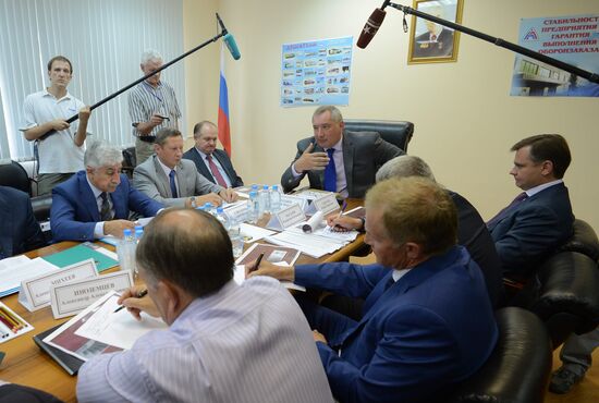 Dmitry Rogozin visits Saturn Science & Production Association