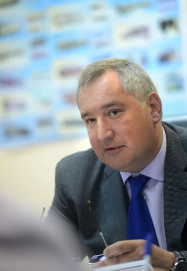 Dmitry Rogozin visits Saturn Science & Production Association