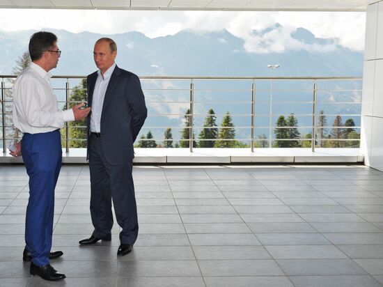 Vladimir Putin meets with Abdel Fattah al-Sisi in Sochi