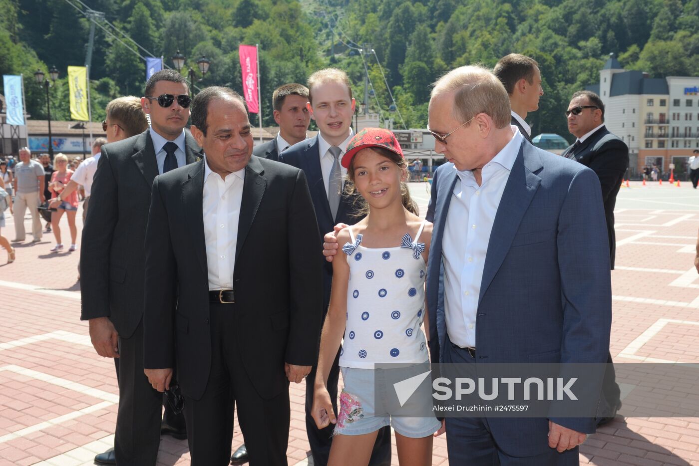 Vladimir Putin meets with Abdel Fattah al-Sisi in Sochi