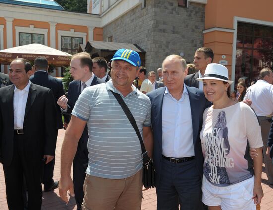 Vladimir Putin meets with Abdel Fattah al-Sisi in Sochi