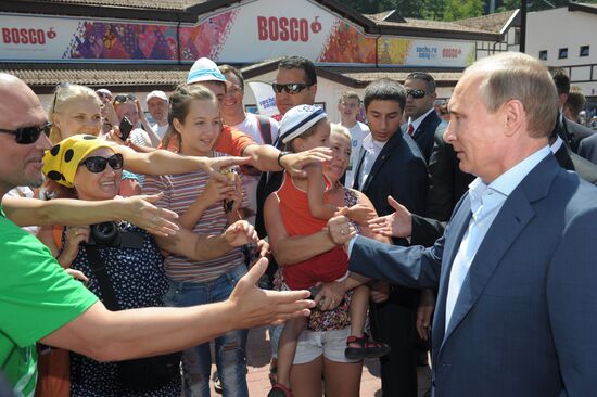 Vladimir Putin meets with Abdel Fattah al-Sisi in Sochi
