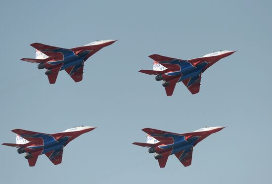 celebrating Air Force Day in Lipetsk