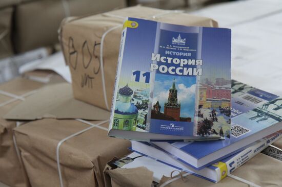 Last batch of 567,000 textbooks arrives in Sevastopol