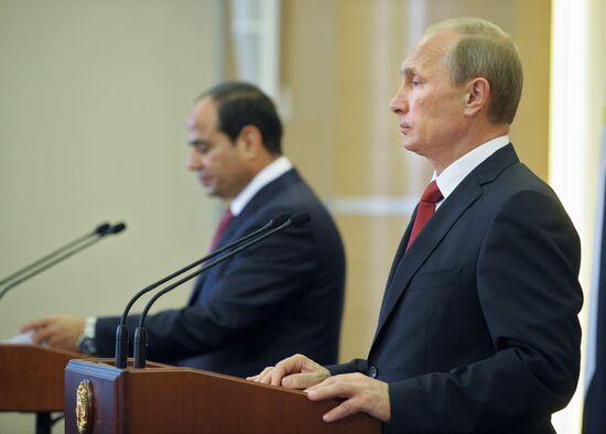 Vladimir Putin meets with Abdel Fattah el-Sisi in Sochi