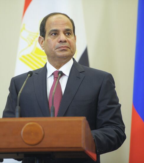 Vladimir Putin meets with Abdel Fattah al-Sisi in Sochi