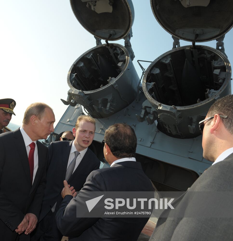 Vladimir Putin meets with Abdel Fattah el-Sisi in Sochi