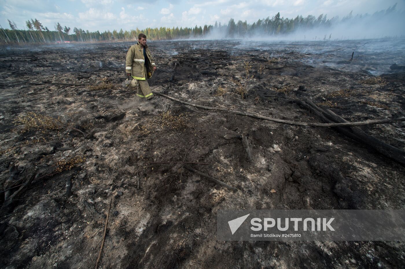 Putting out peat bog fires in Tver Region