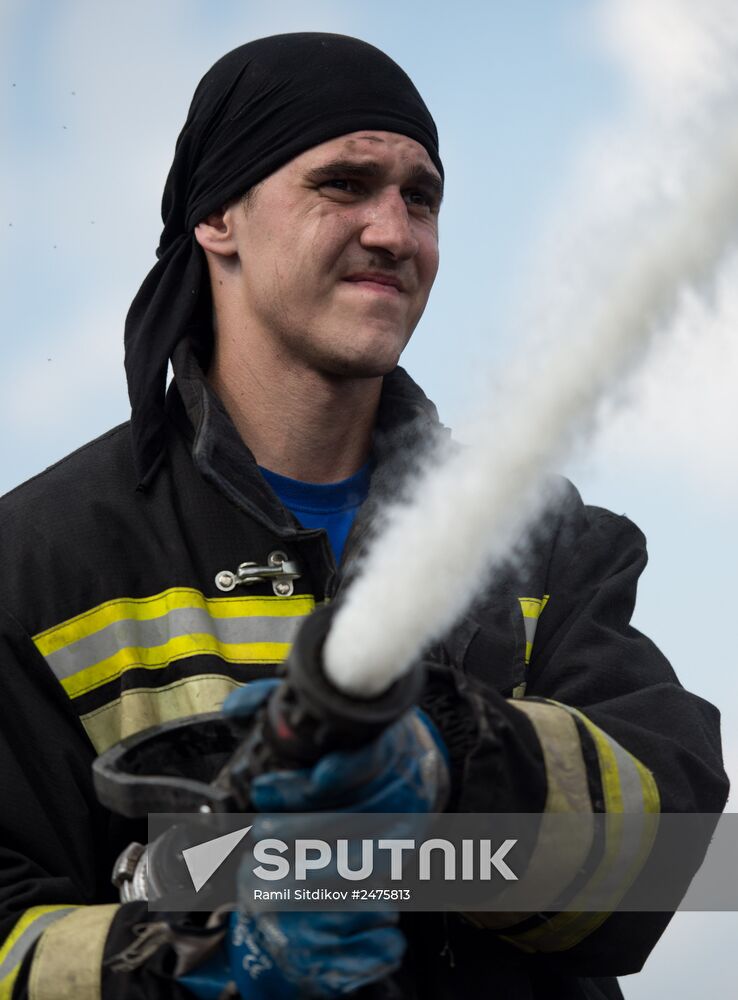 Putting out peat bog fires in Tver Region