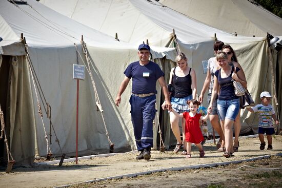 Refugee camp in Lugansk Region
