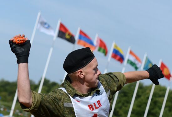 Tank Biathlon 2014. Athletic Stage