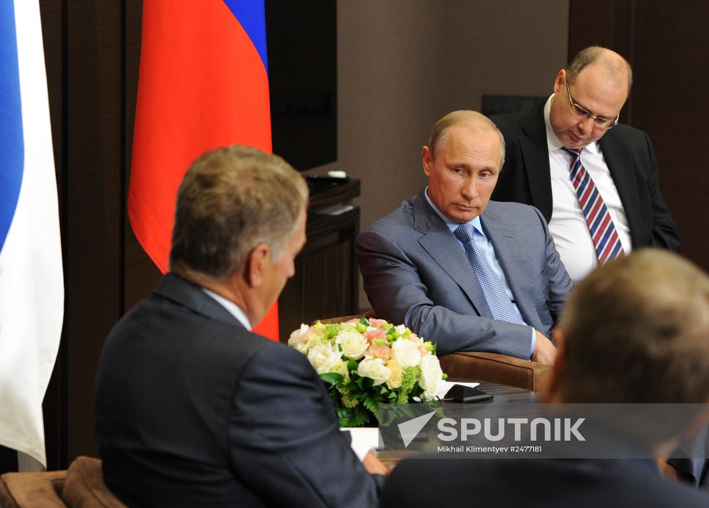 Vladimir Putin meets with President of Finland