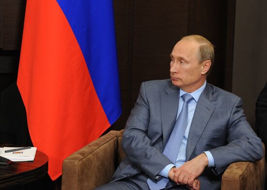 Vladimir Putin meets with President of Finland