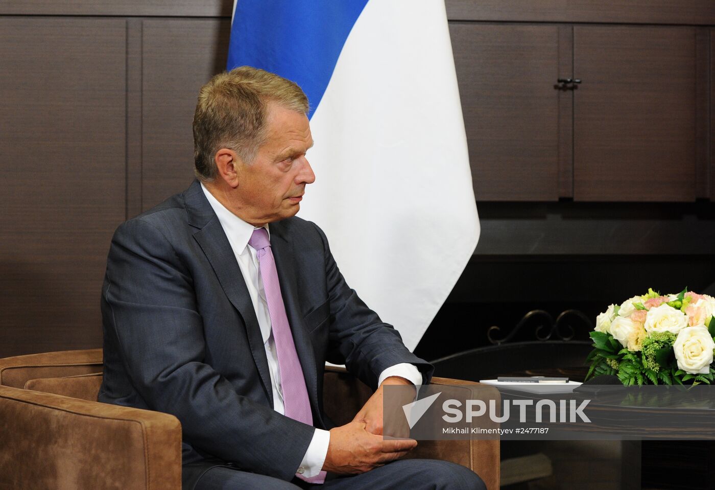 Vladimir Putin meets with President of Finland