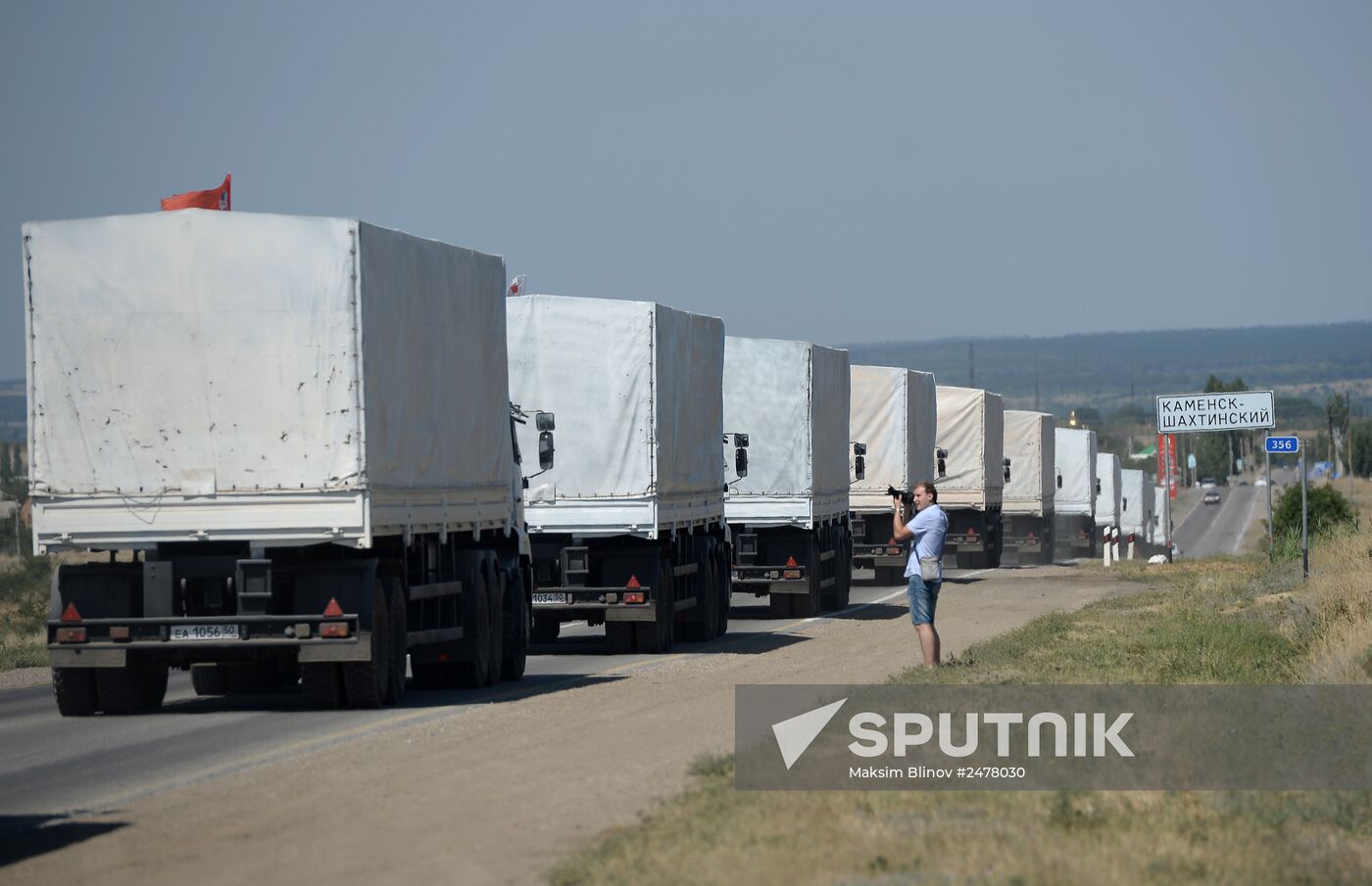 Russian humanitarian convoy trucks arrive at checkpoint at Russian-Ukrainian border