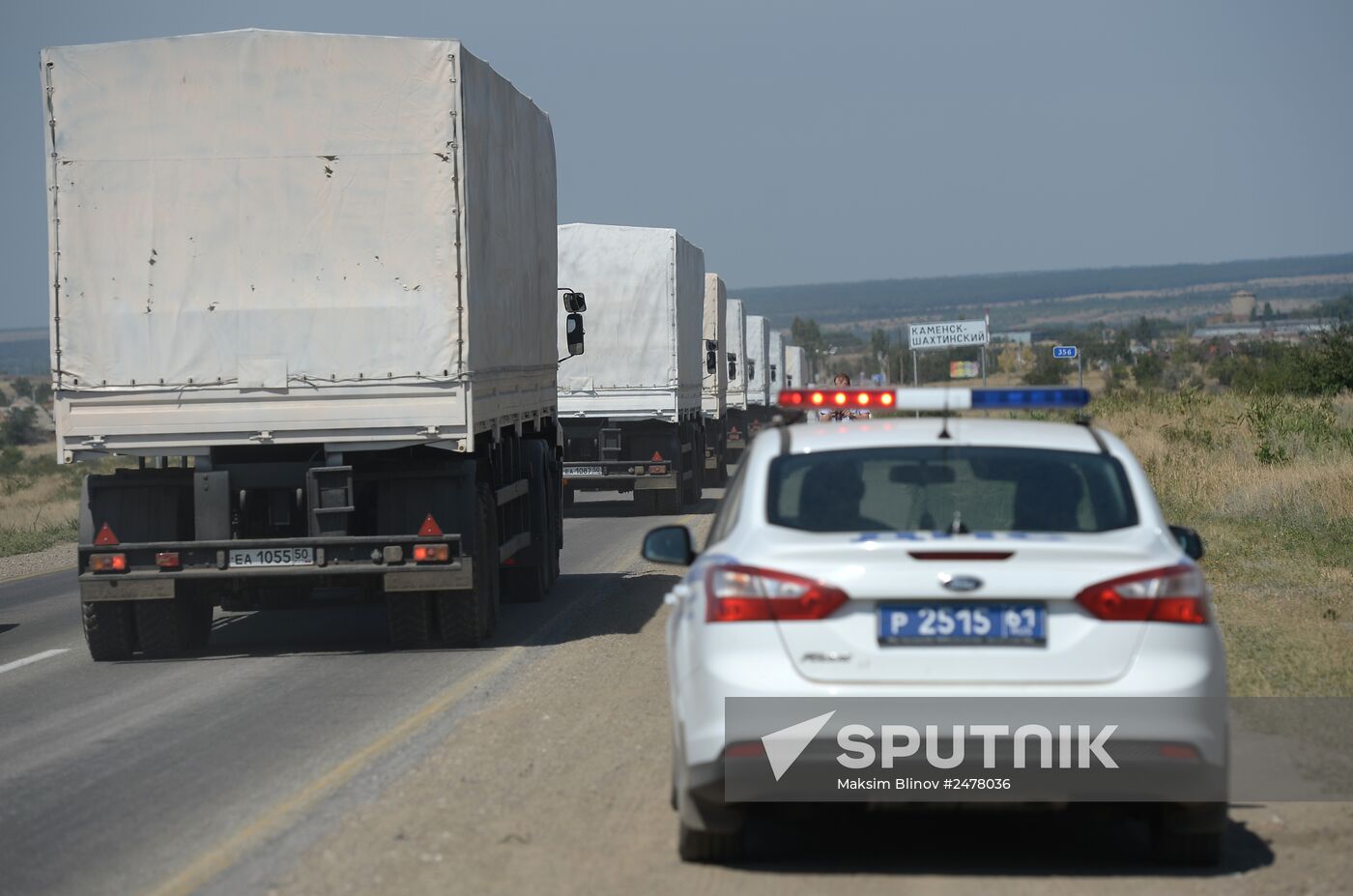 Russian humanitarian convoy trucks arrive at checkpoint at Russian-Ukrainian border