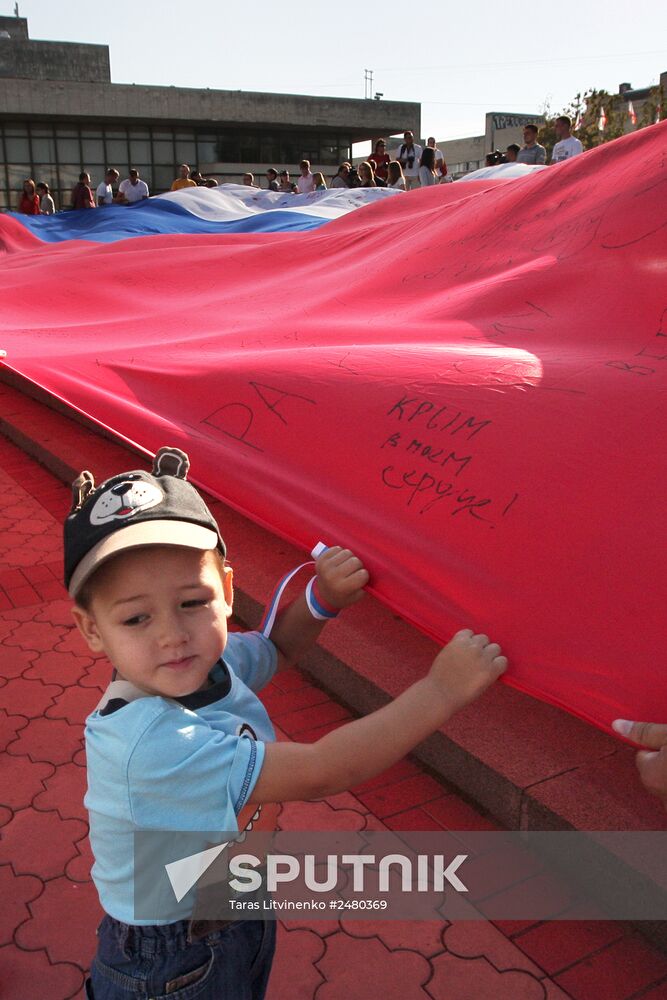 Russian National Flag Day in Crimea