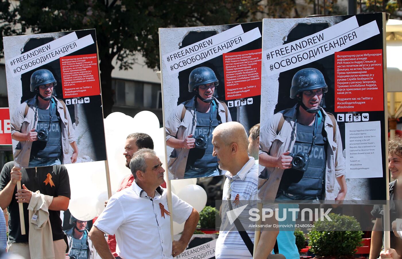Rally supporting Andrei Stenin in central square of Belgrade