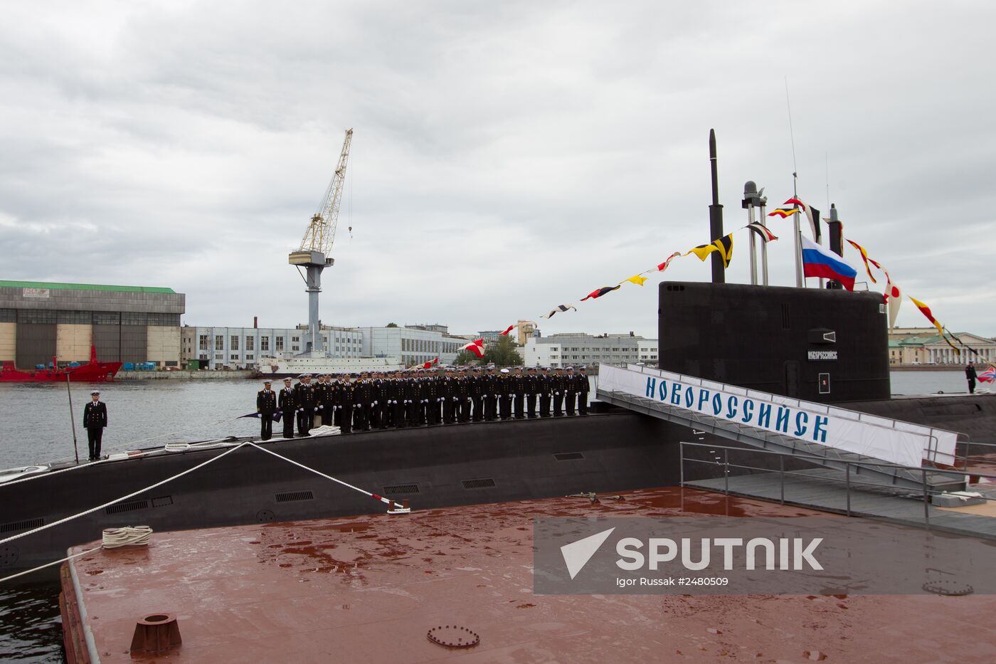 Official ceremony of raising Russian Navy colors on Novorossiysk diesel-electric submarine