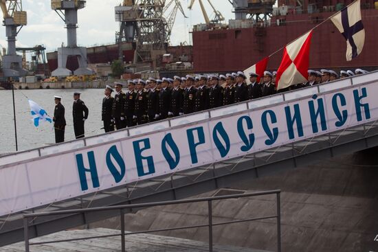 Official ceremony of raising Russian Navy colors on Novorossiysk diesel-electric submarine